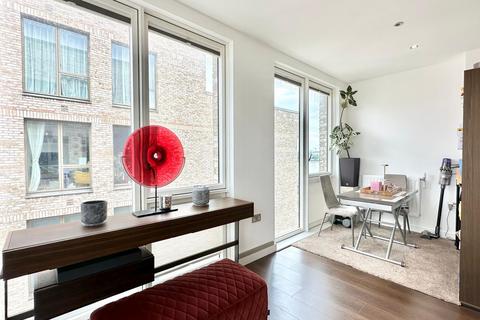 2 bedroom apartment for sale, Morton Apartments, Lock Side Way, London E16