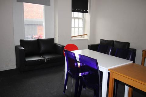 2 bedroom apartment to rent, Quebec Street, Bradford City Centre,