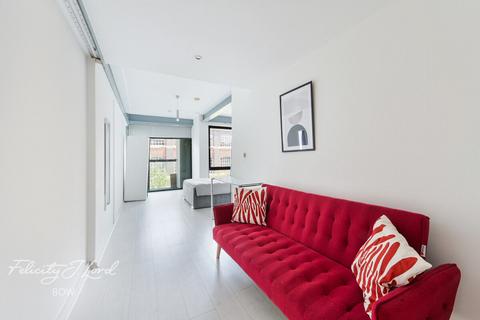2 bedroom flat for sale, Burford Road, LONDON