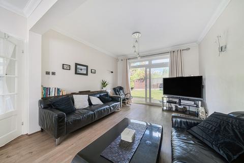 3 bedroom detached house for sale, Woodyates Road, Lee
