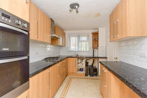 4 bedroom detached house for sale, Harebell Close, Sheerness ME12