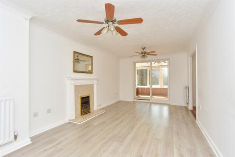 4 bedroom detached house for sale, Harebell Close, Sheerness ME12