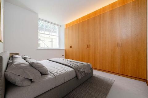 3 bedroom maisonette for sale, Warwick Square, London SW1V