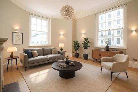 3 bedroom maisonette for sale, Warwick Square, London SW1V