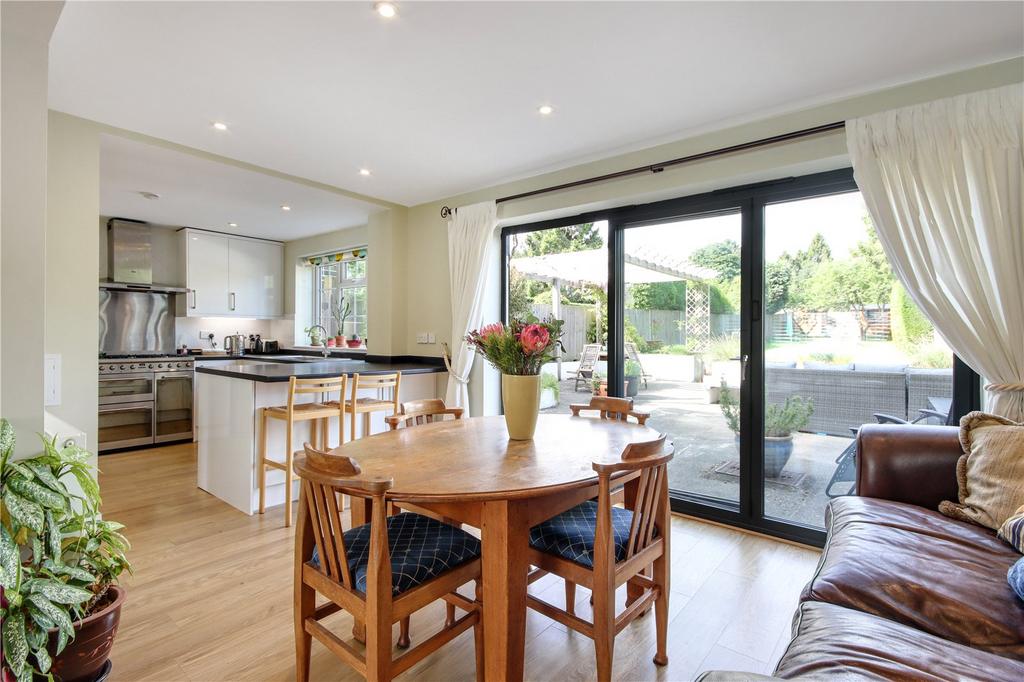 Kitchen/Dining