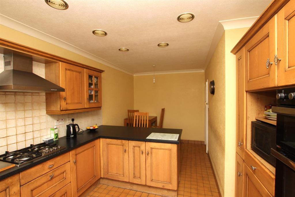 Kitchen & Breakfast Room.JPG