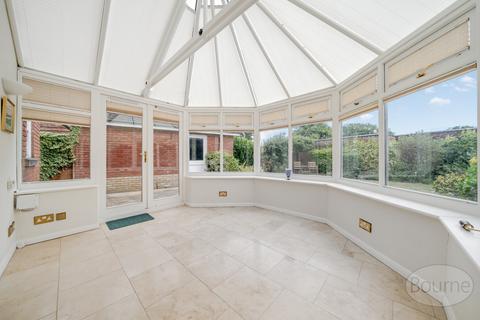 29 Monro Drive, Guildford, GU2 9PS