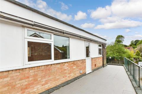 2 bedroom maisonette for sale, Trehaven Parade, Reigate RH2