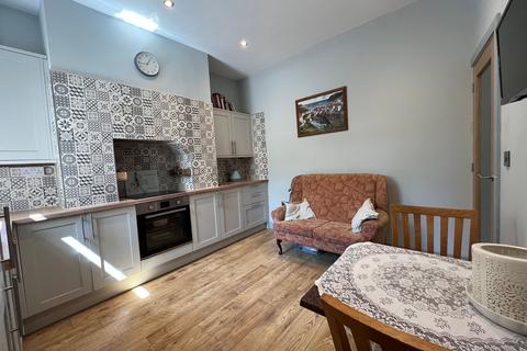 6 Station Road, Deepcar, Sheffield, S36 2UQ