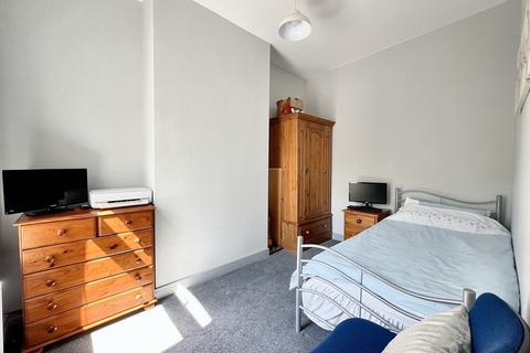 6 Station Road, Deepcar, Sheffield, S36 2UQ