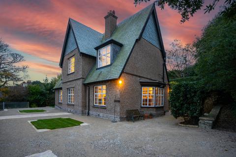 4 bedroom detached house for sale, Drummond Road, Swanage, Dorset, BH19