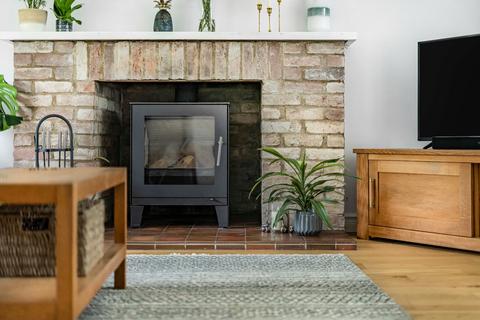 1 Bernards Close, Chearsley, Aylesbury, HP18 0BX