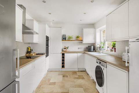 1 Bernards Close, Chearsley, Aylesbury, HP18 0BX