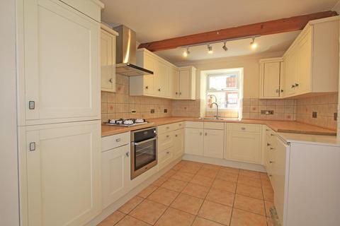 4 bedroom townhouse for sale, High Street, Alderney GY9