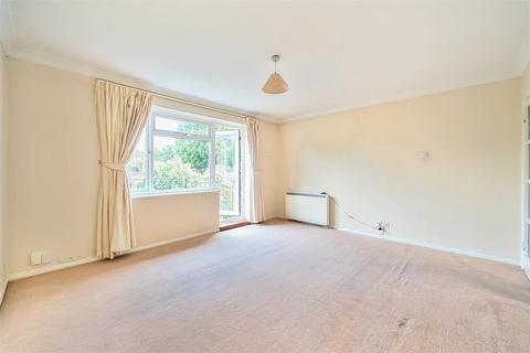 24 Lockesley Square, Surbiton, KT6 6RT