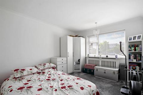 2 bedroom flat for sale, Manor View Court, Sompting Avenue, Worthing