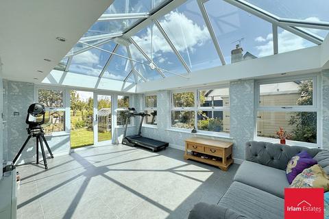 3 bedroom detached bungalow for sale, Smithy Brow, Croft, WA3
