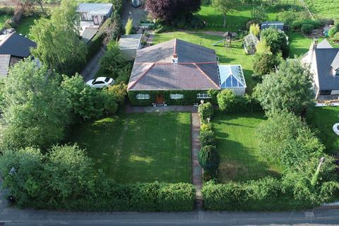 3 bedroom detached bungalow for sale, Smithy Brow, Croft, WA3