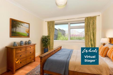 16 Avondale Close, Whitstable, CT5 3QA