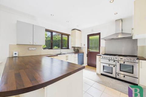 4 bedroom detached house for sale, Brearley Avenue, Milton Keynes MK6
