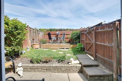 47 School Place, Bexhill-on-sea, TN40 2PX