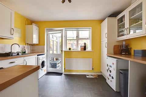 47 School Place, Bexhill-on-sea, TN40 2PX