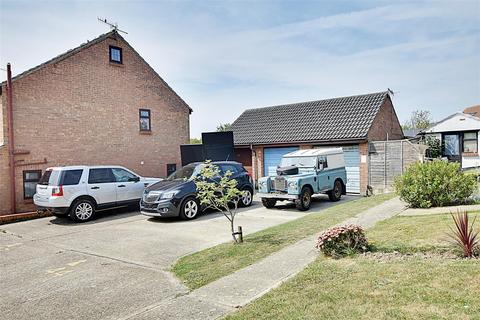 47 School Place, Bexhill-on-sea, TN40 2PX