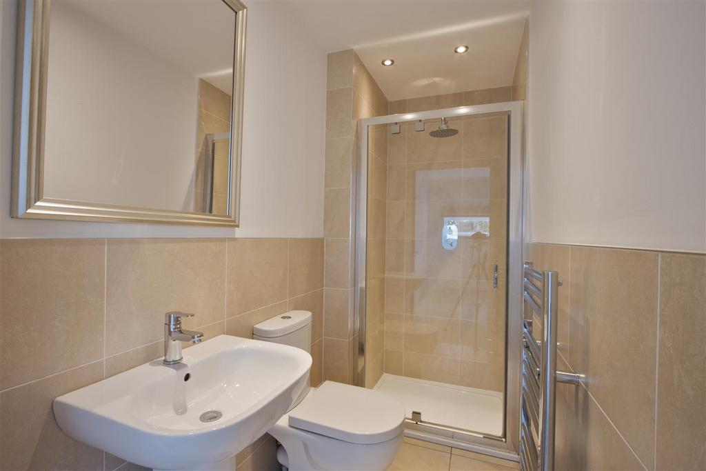 En Suite Shower Room