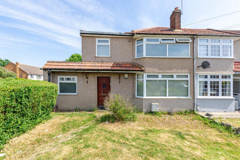 Merlin Road, Welling, DA16 3 bed semi-detached house - £450,000