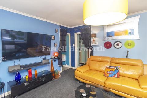 2 bedroom flat for sale, Mainway, Lancaster LA1