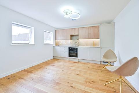 2 bedroom maisonette to rent, Teak Close, Rotherhithe, London, SE16