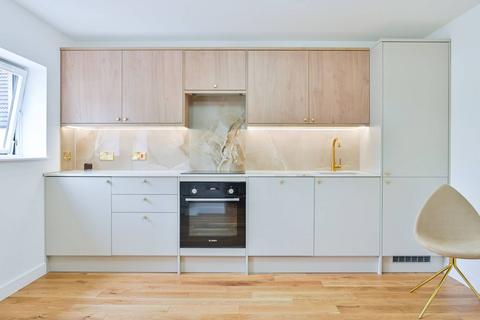 2 bedroom maisonette to rent, Teak Close, Rotherhithe, London, SE16