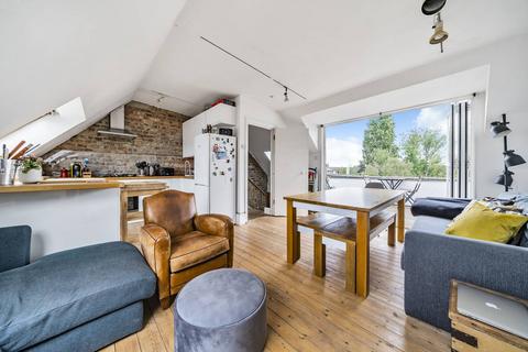 3 bedroom flat for sale, Bolton Road, St John's Wood, London, NW8