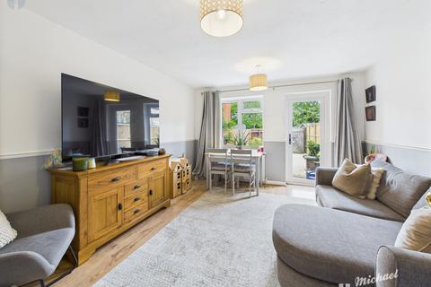 4 Foster Close, Aylesbury, HP20 2BW