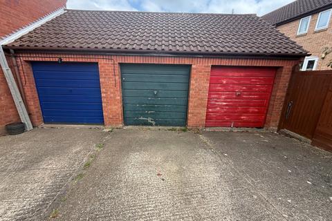 4 Foster Close, Aylesbury, HP20 2BW