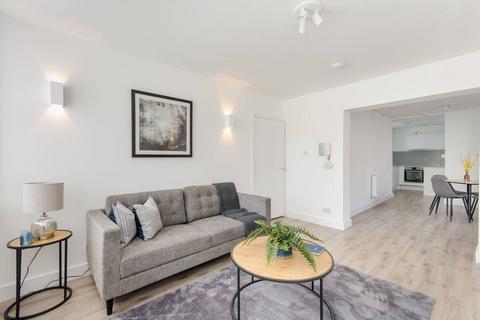 2 bedroom flat to rent, Kew Bridge Court, Kew Bridge, London, W4