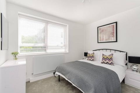 2 bedroom flat to rent, Kew Bridge Court, Kew Bridge, London, W4