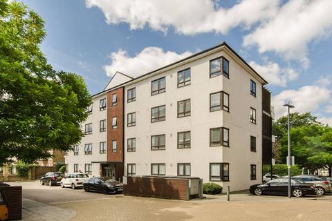 2 bedroom flat to rent, Kew Bridge Court, Kew Bridge, London, W4