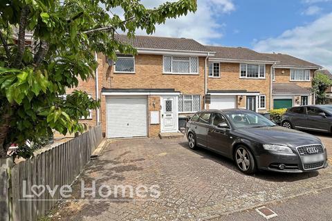 3 bedroom terraced house for sale, Byron Crescent, Flitwick