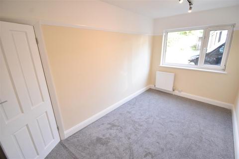 2 bedroom apartment to rent, South Bank, Surbiton