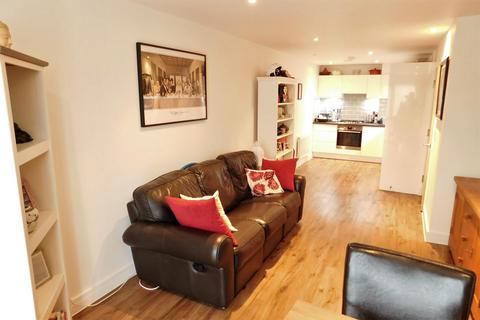 1 bedroom flat to rent, Ewell Road, Surbiton