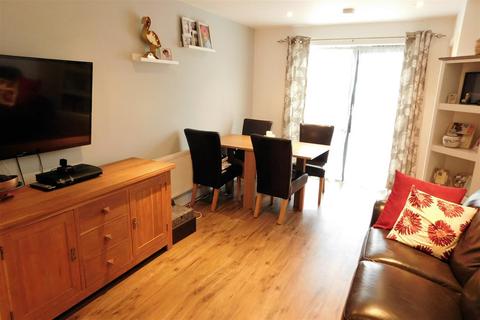 1 bedroom flat to rent, Ewell Road, Surbiton