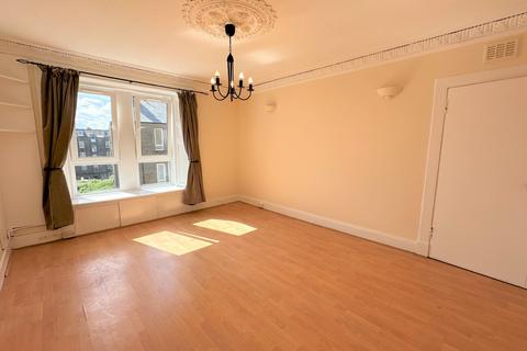 2 bedroom flat to rent, Eden Street, Dundee, DD4