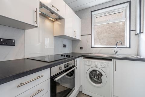 74 Curling Crescent, Glasgow, G44 4QH