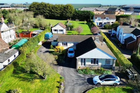undefined, New Zealand, Calne SN11
