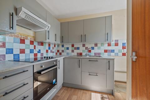 2 bedroom flat for sale, Stephenson Court, Wordsworth Avenue, Cardiff. CF24