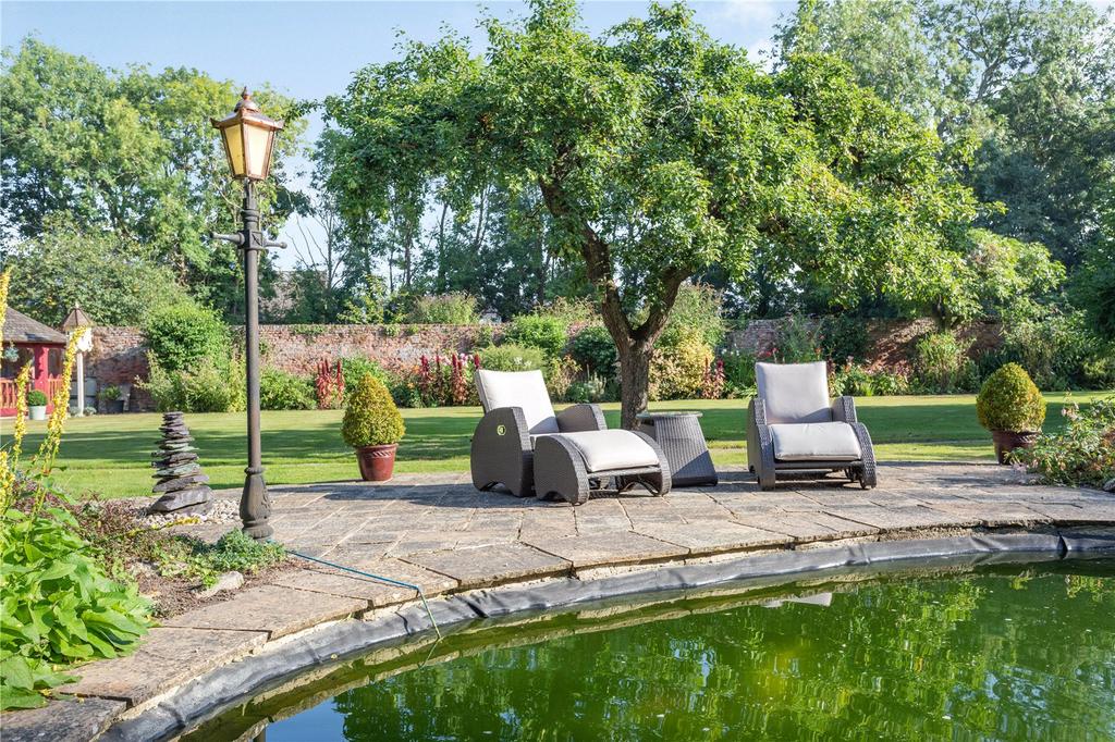 Pond &amp; Terraces