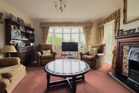 3 bedroom semi-detached house for sale, Swindon SN4