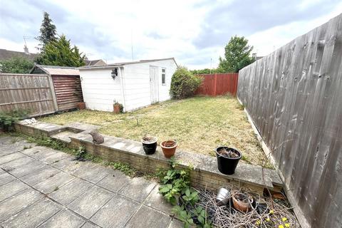 3 bedroom terraced house for sale, Allington Way, Chippenham