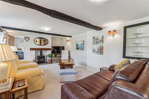 4 bedroom cottage for sale, Market Square, Hanslope, Milton Keynes